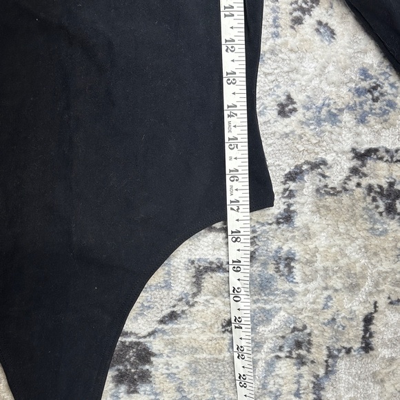 Express Women’s Black Long Sleeve Bodysuit Size 3 Fitted Stretch - Picture 4 of 6